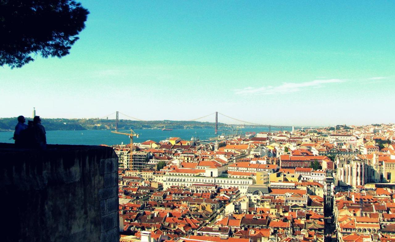 Traditional Apartment With A Terrace, Ac And Fast Internet Lisboa Eksteriør billede