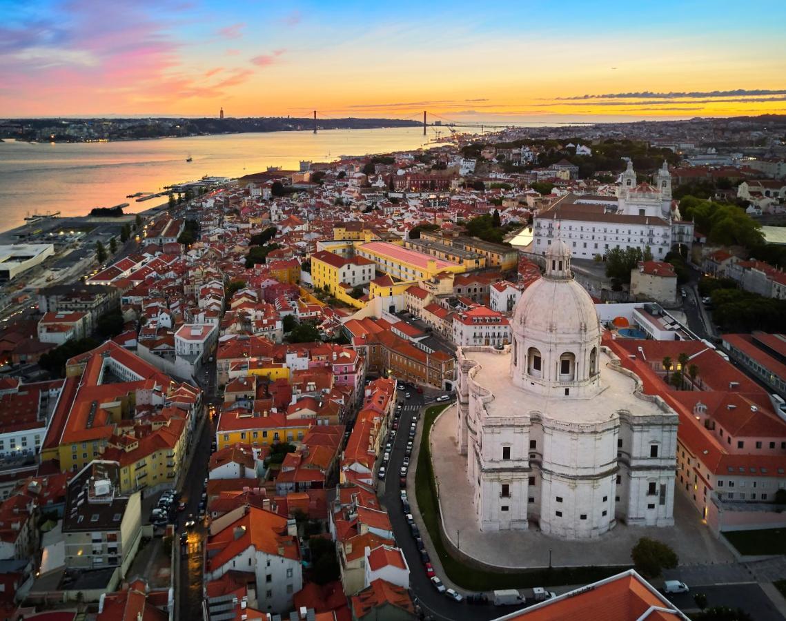 Traditional Apartment With A Terrace, Ac And Fast Internet Lisboa Eksteriør billede